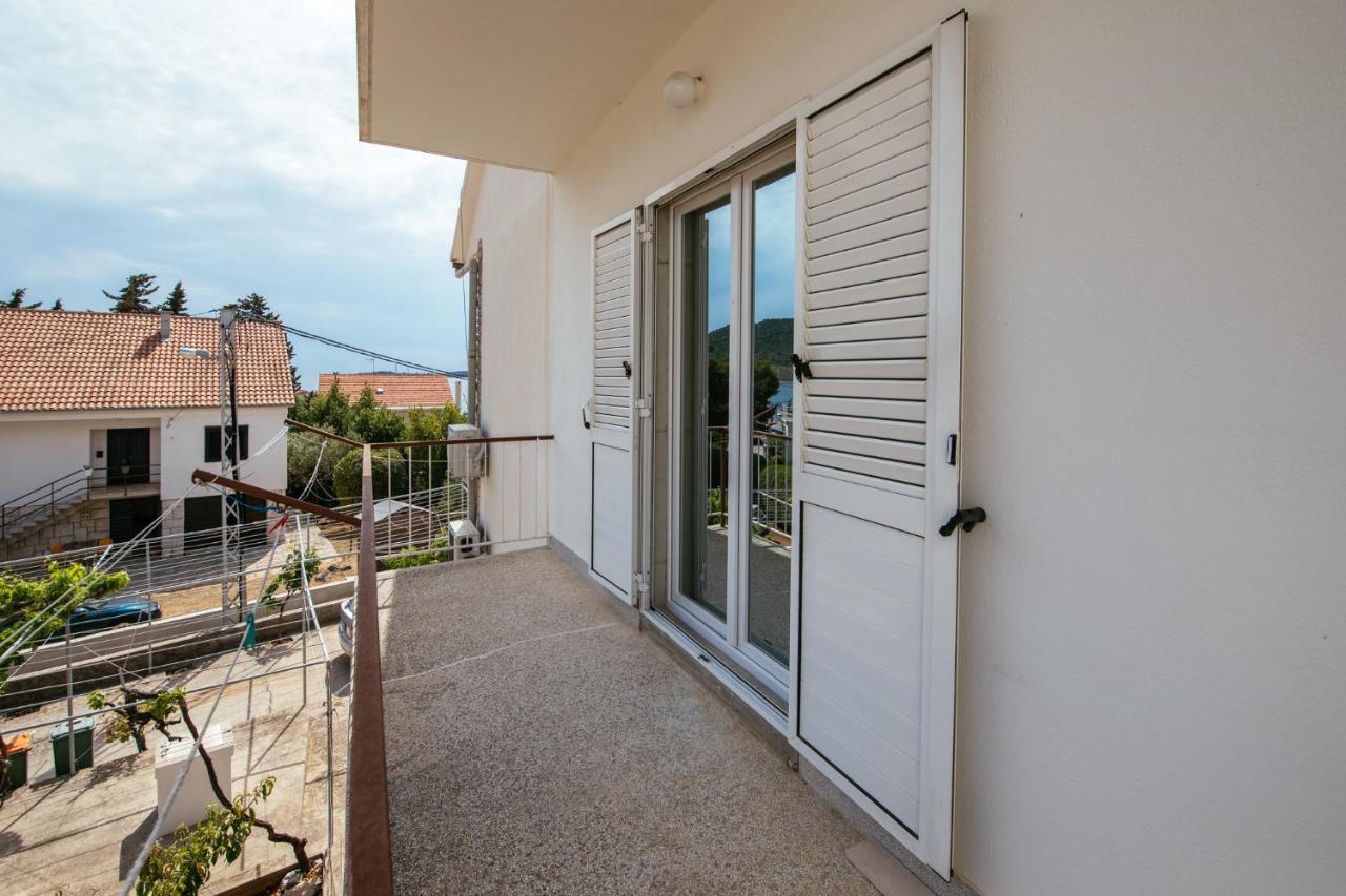 Apartment Michelin Primošten Екстериор снимка